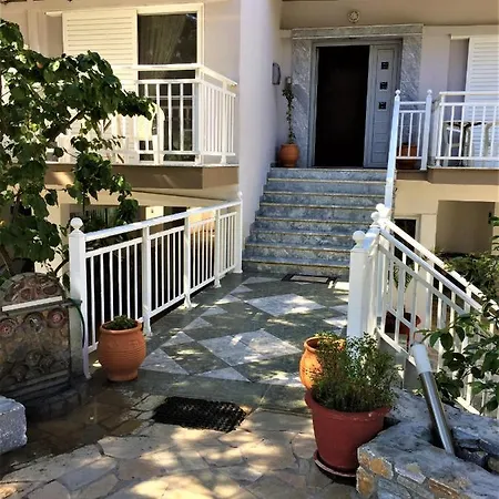 In Studio - Beautiful Bedroom For 4 People In Limenaria, Only Five Minutes Away From Center * リメナリア