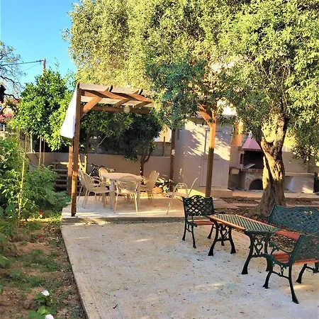 ゲストハウス In Studio - Beautiful Bedroom For 4 People In Limenaria, Only Five Minutes Away From Center