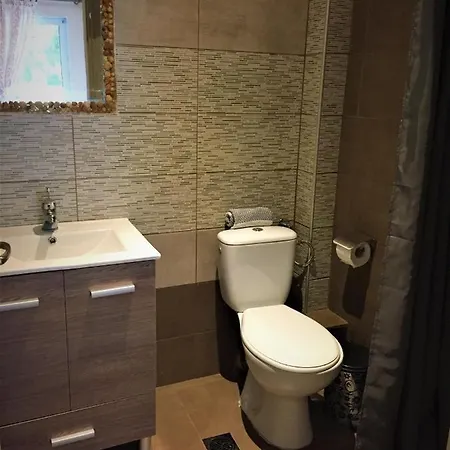 In Studio - Beautiful Bedroom For 4 People In Limenaria, Only Five Minutes Away From Center